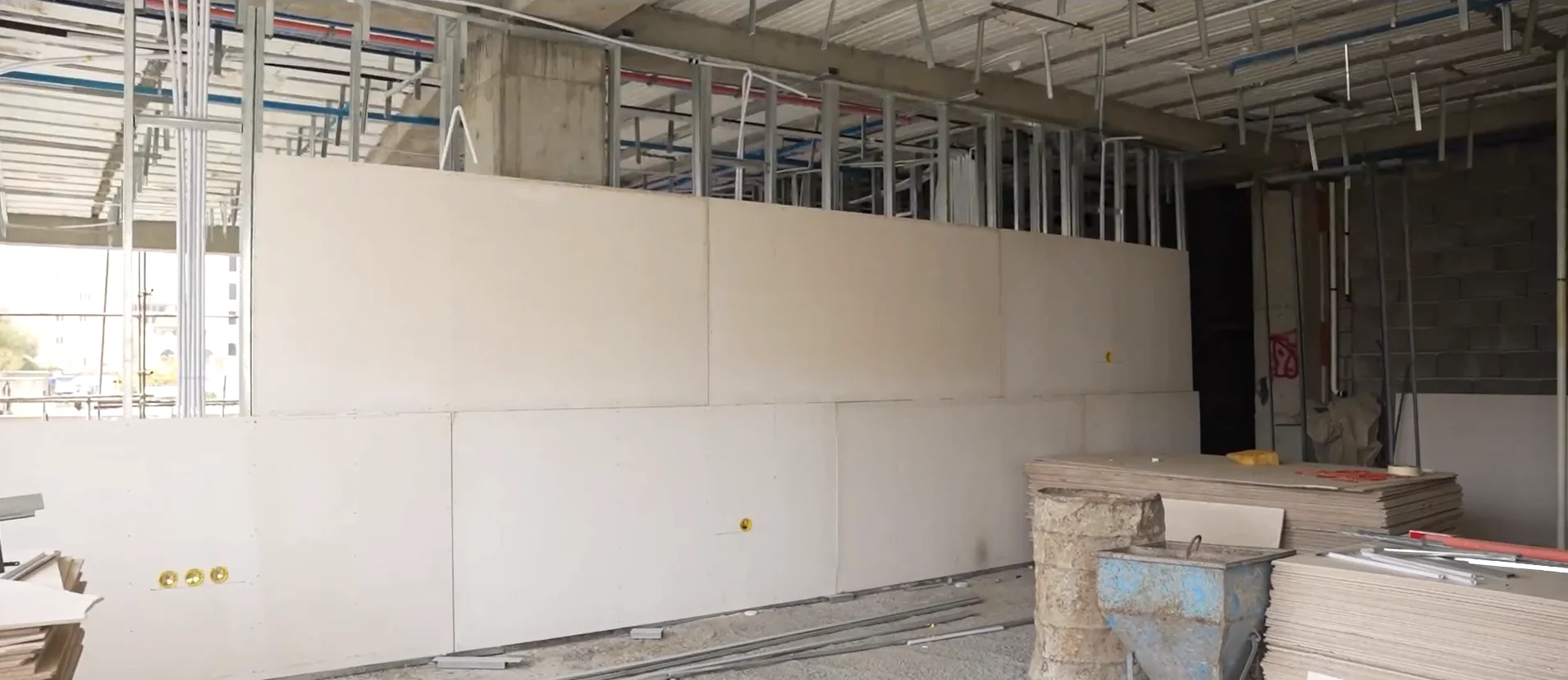 اجرای دیوار داخلی با پانل اکسید منیزیم 1 دیوار داخلی
